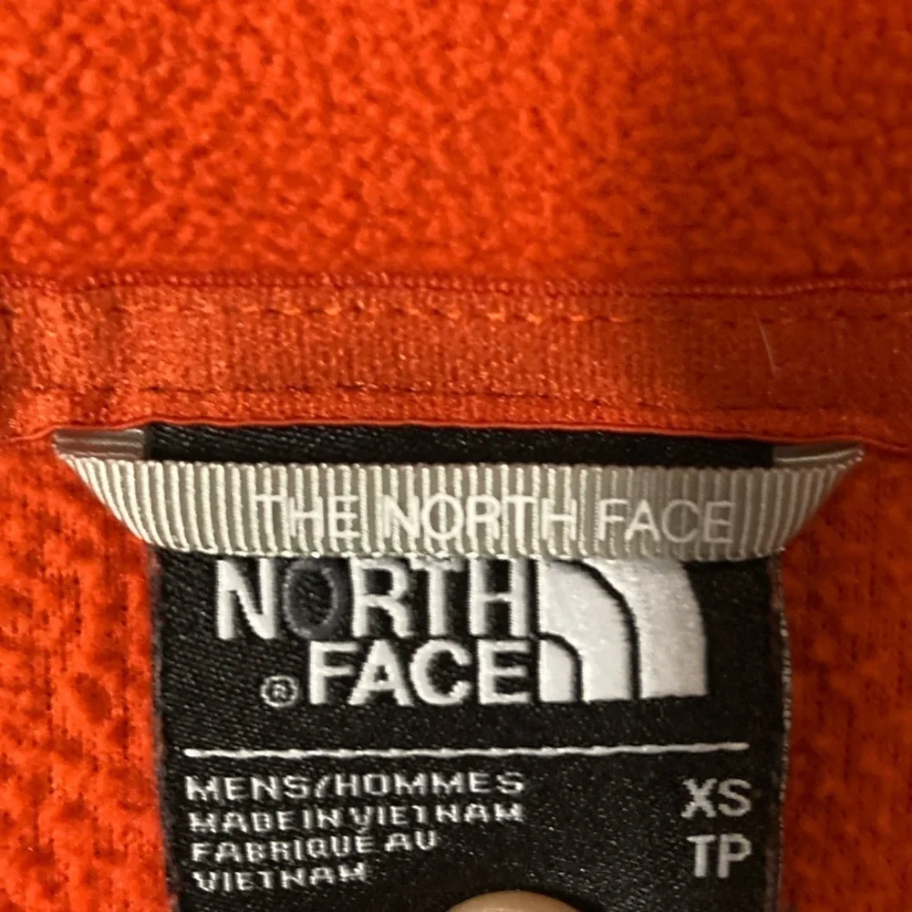 The‎ North Face Men’s XS Orange 1/4 Zip Sweater